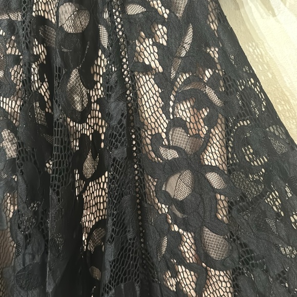 Black Floral Lace Maternity dress size Large - Picture 5 of 9